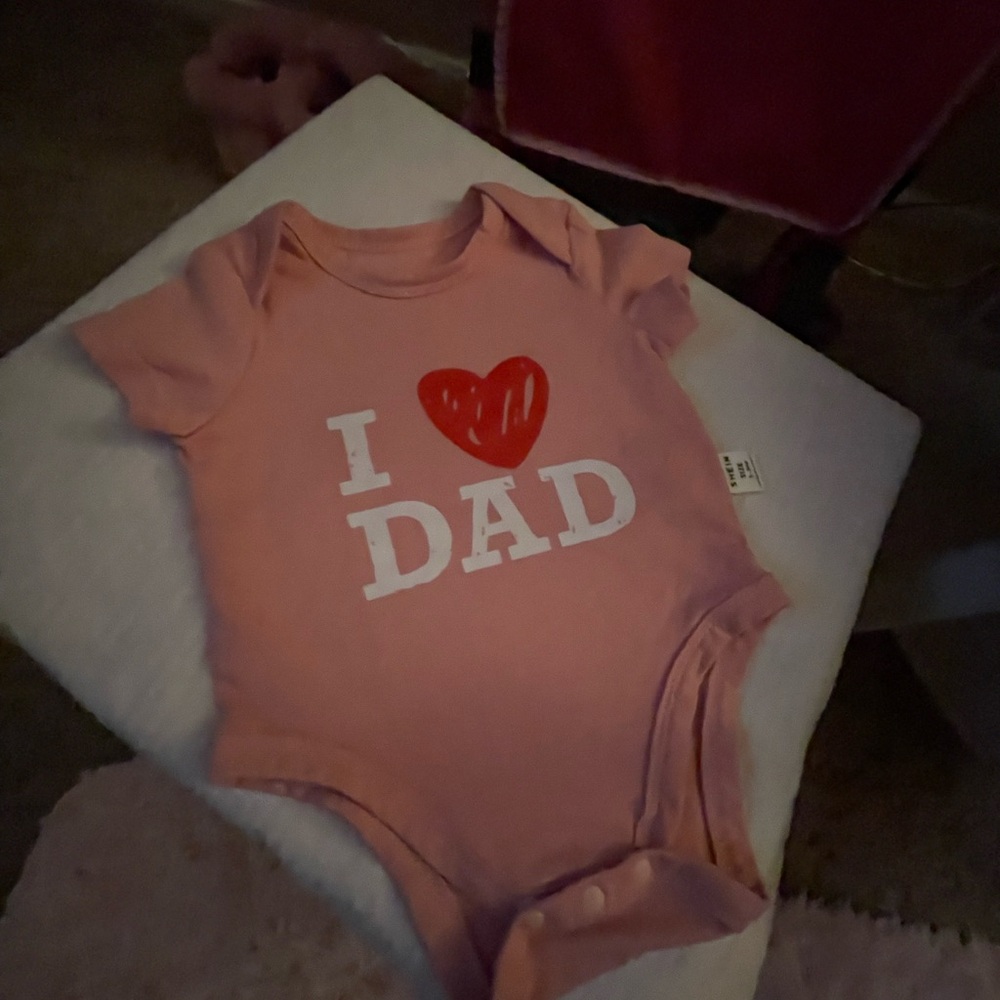 SHEIN Pink 'I Heart Dad' Baby Bodysuit